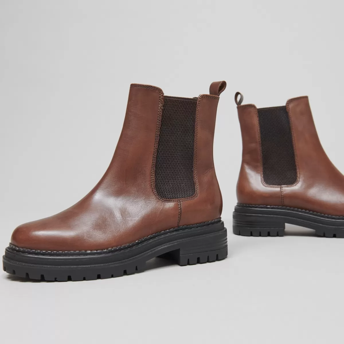 Boots With Notched Soles And Elastic^Jonak Sale