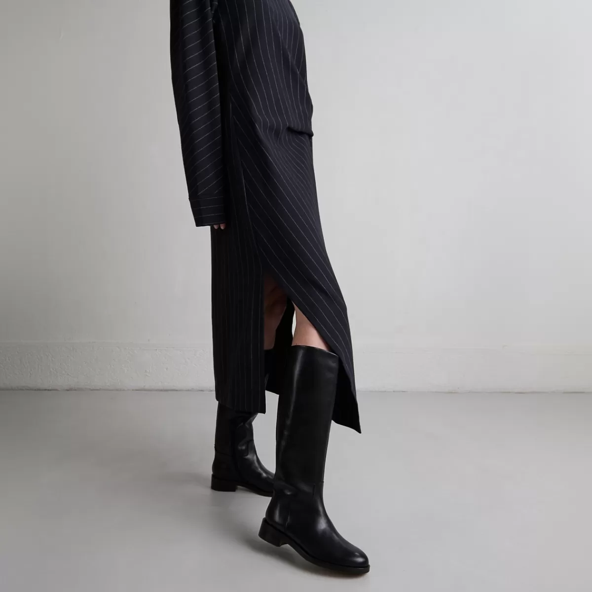 High Boots^Jonak Online