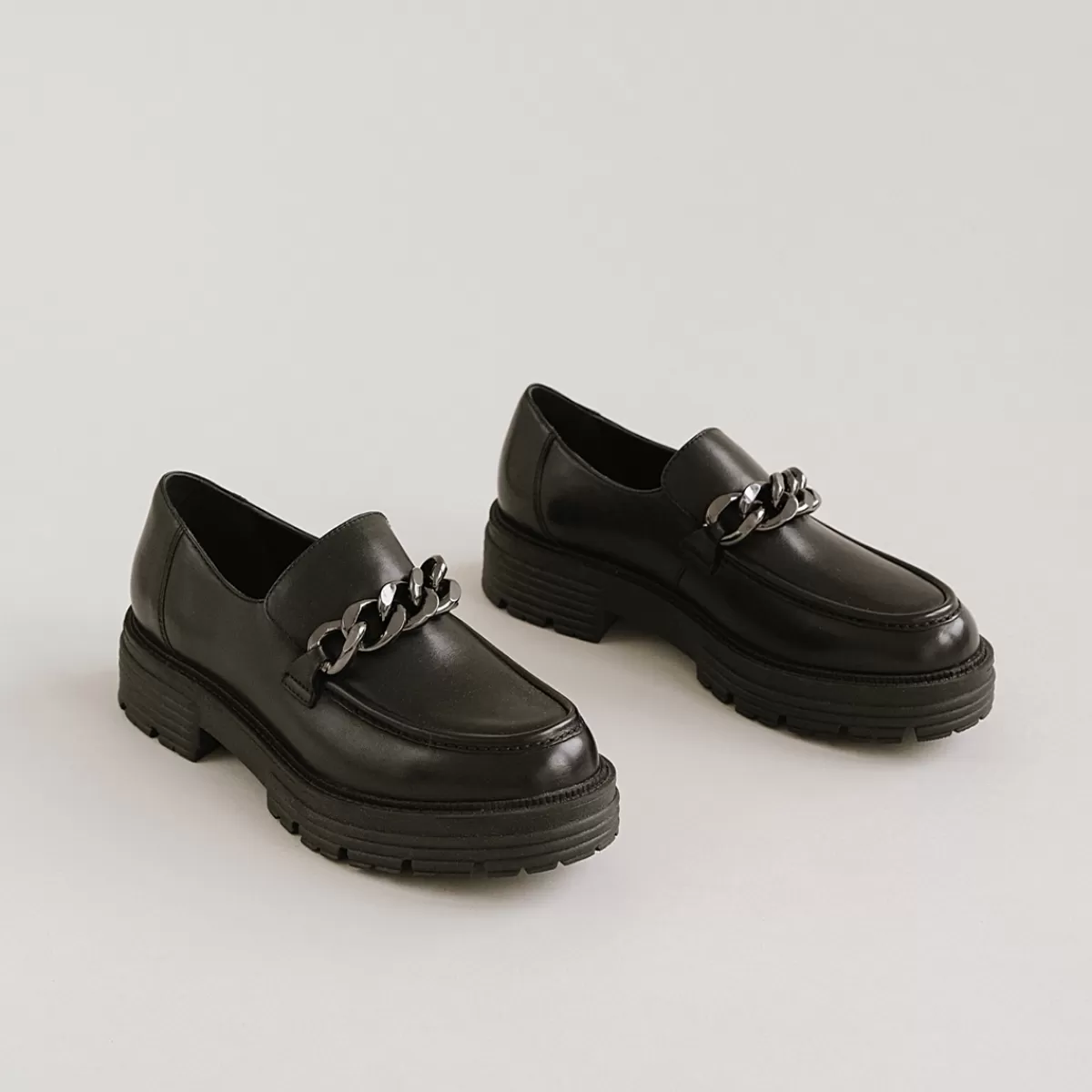 Loafers With Chains And Notched Soles^jonak Shop