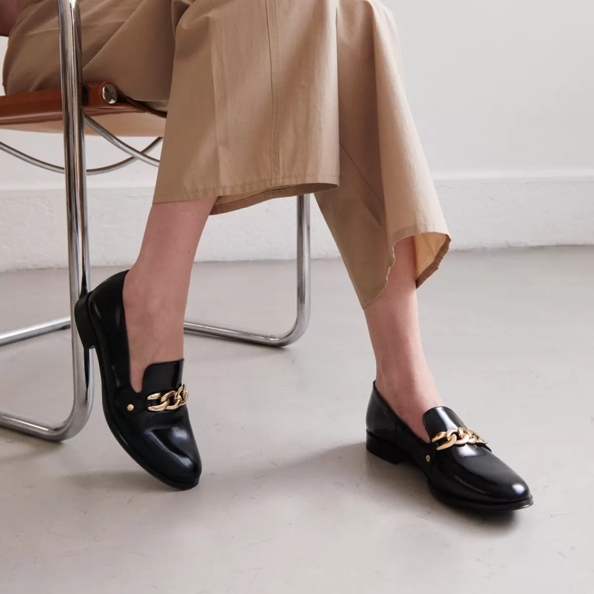 Moccasins With Golden Buckle^jonak Best