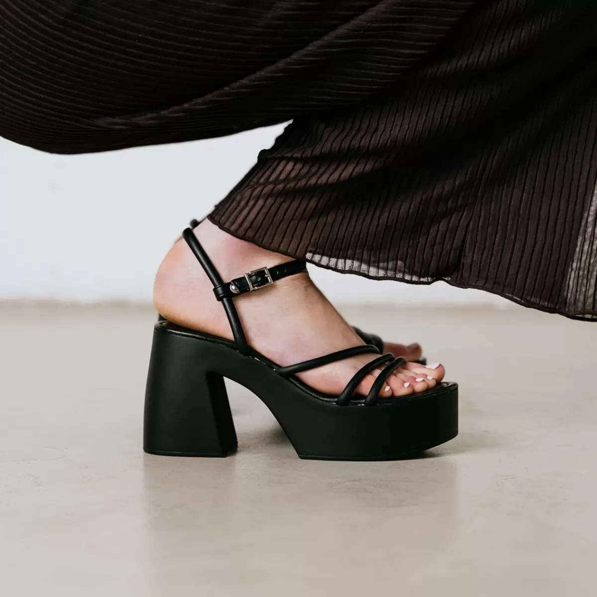Sandals With Straps And Platforms^Jonak Cheap