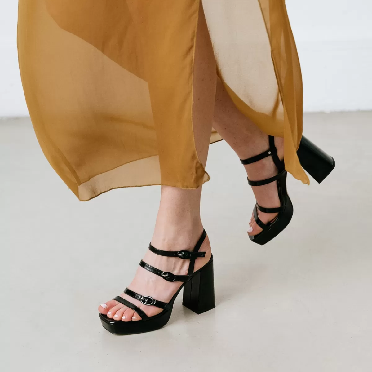 Sandals With Straps And Square Toes^Jonak Hot